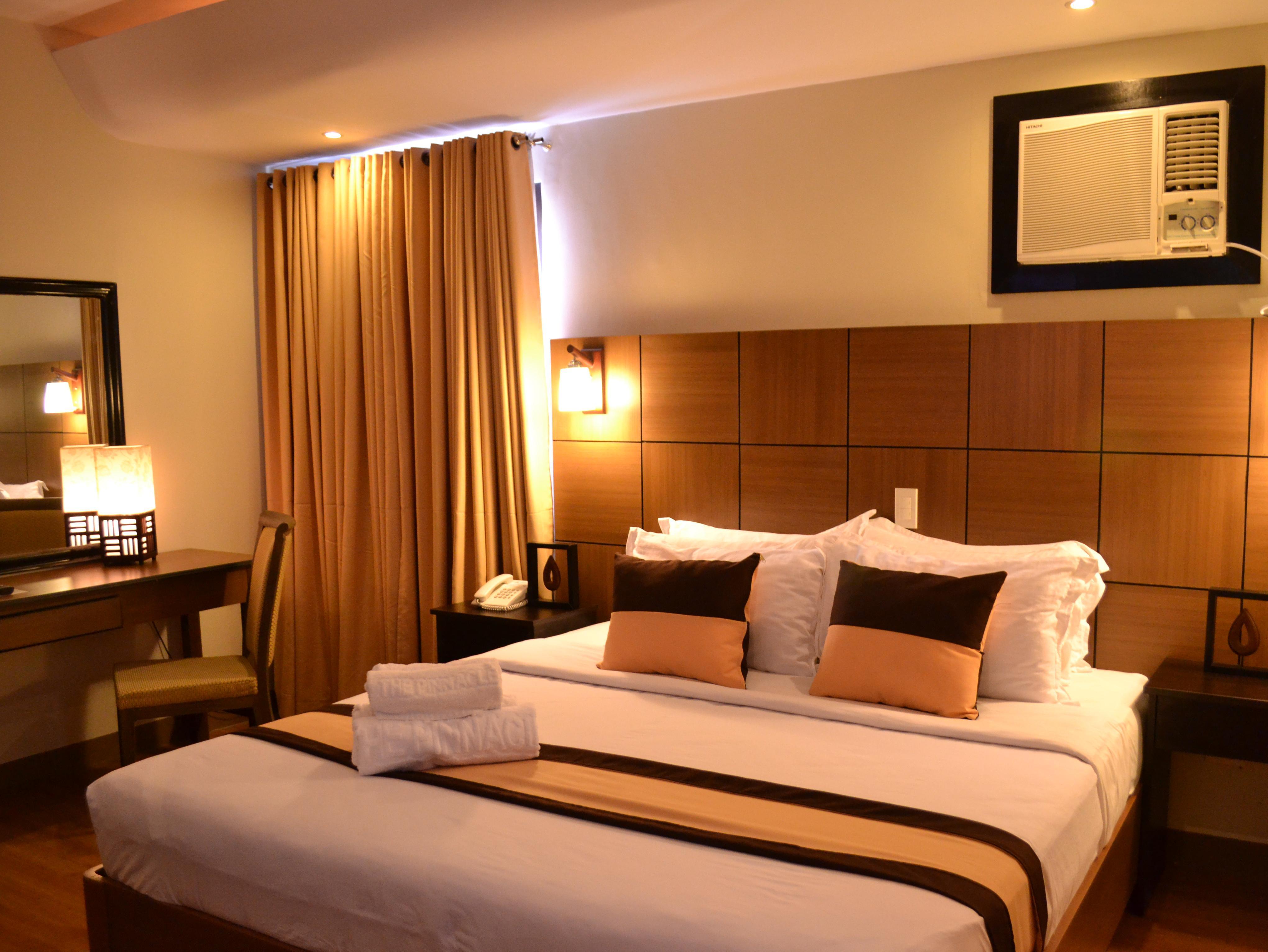 The Pinnacle Hotel And Suites Davao Exterior foto