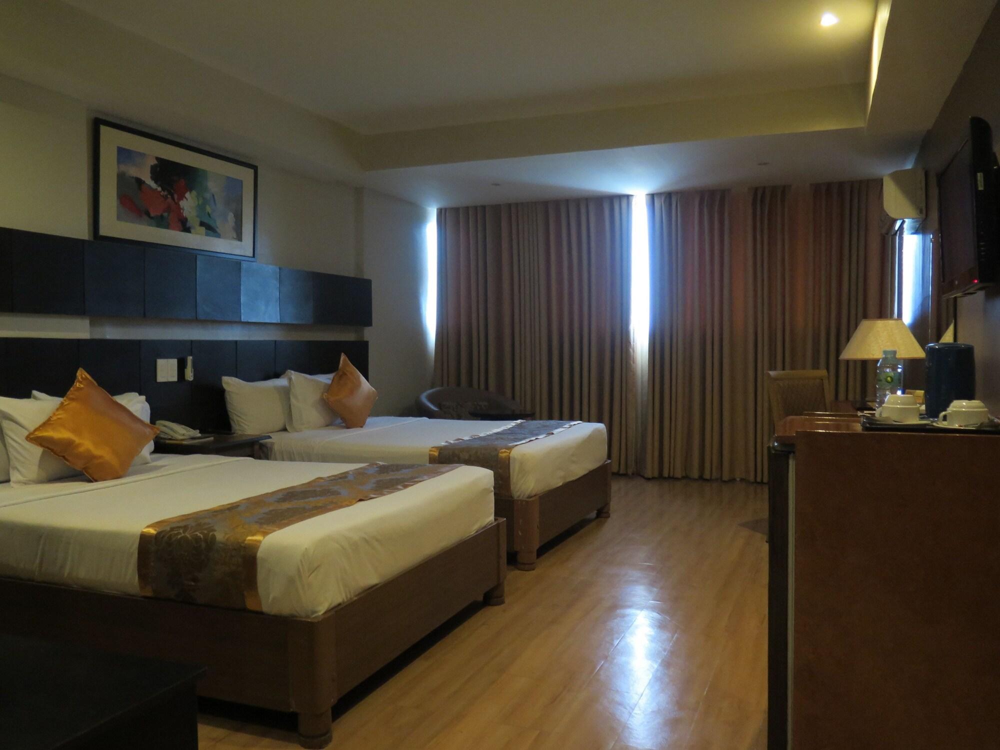 The Pinnacle Hotel And Suites Davao Exterior foto